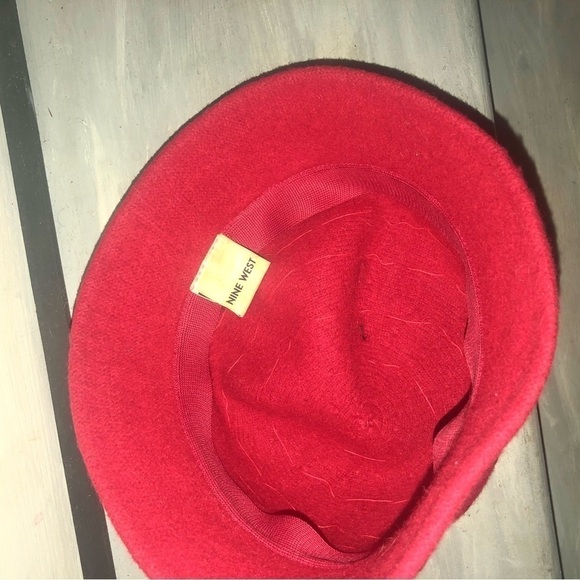 August black sparkly bucket hat & Nine West Red sequin wool hat Vintage main image 10
